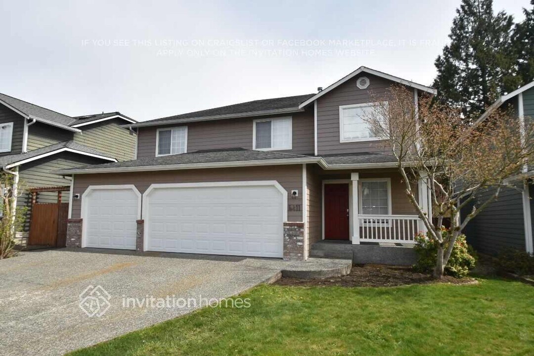 5411 80th Ave NE in Marysville, WA - Building Photo