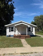 238 W Peoria Ave in Decatur, IL - Building Photo - Building Photo