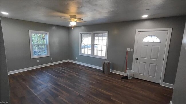 property at 5949 Jefferson Ave