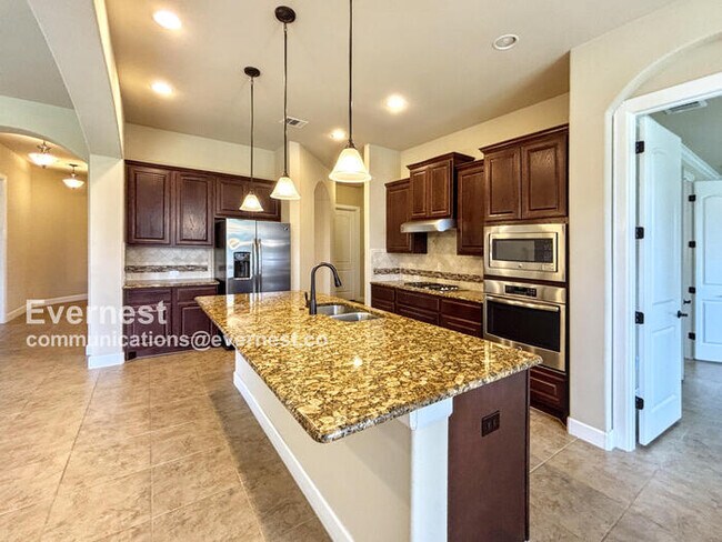 204 Brantley Lake Ln in Georgetown, TX - Building Photo - Building Photo