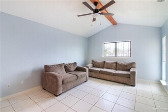 13 Yuma Ave in McAllen, TX - Building Photo - Building Photo