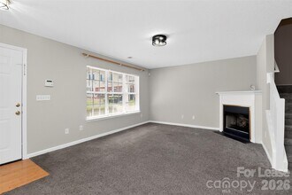 1823 Birch Heights Ct in Charlotte, NC - Building Photo - Building Photo