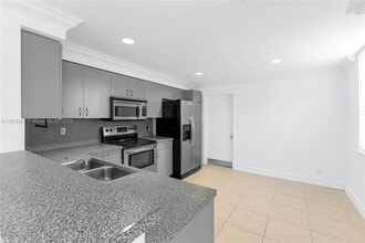 1440 Coronado Rd in Weston, FL - Building Photo - Building Photo