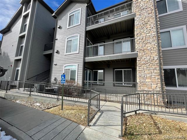 property at 2575 S Syracuse Way