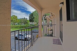 9431 Boca Cove Cir in Boca Raton, FL - Building Photo