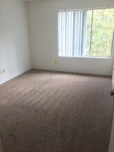 7782 Camino Glorita in San Diego, CA - Building Photo - Building Photo