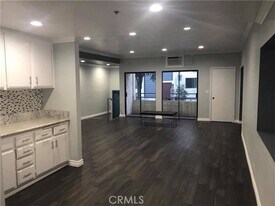 720-724 W 4th St in Long Beach, CA - Building Photo