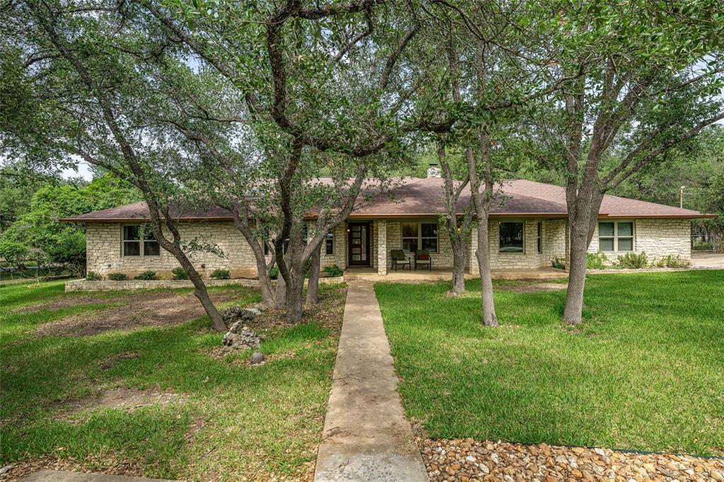 2013 Mayfield Dr in Round Rock, TX - Building Photo