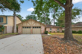 23919 Farm Hill Dr in Spring, TX - Building Photo - Building Photo