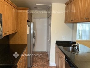 304 SW 76th Terrace in North Lauderdale, FL - Building Photo - Building Photo