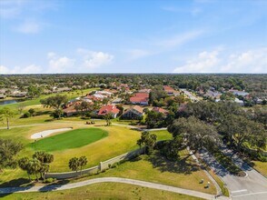 5829 Fairwoods Cir in Sarasota, FL - Building Photo - Building Photo