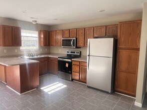 24259 Tanglewood Rd in St. Robert, MO - Building Photo - Building Photo