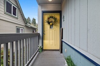 1310 San Francisco Ave NE in Olympia, WA - Building Photo - Building Photo