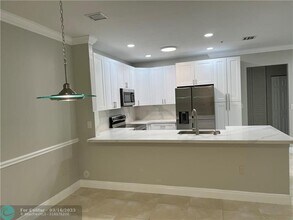 4602 SW 160th Ave in Miramar, FL - Building Photo - Building Photo