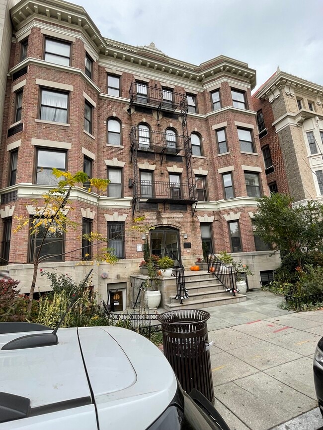 property at 1844 Columbia Rd NW