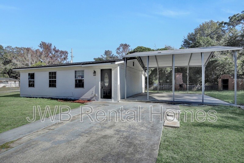 4515 Melvin Cir E in Jacksonville, FL - Building Photo
