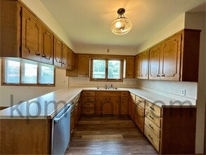 720 Poplar St in Osage, IA - Building Photo - Building Photo