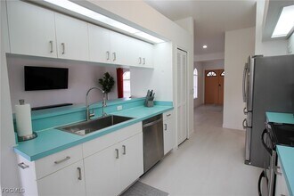 138 SE 20th St in Cape Coral, FL - Building Photo - Building Photo