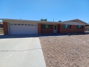3216 Donegal Rd in El Paso, TX - Building Photo - Building Photo