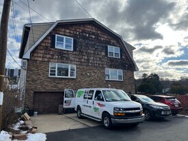 284 Washington St, Unit 284 in Fairview, NJ - Building Photo