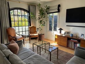 7715 Waring Ave in Los Angeles, CA - Building Photo - Building Photo