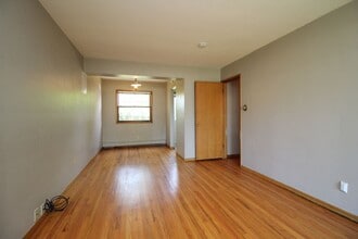 2404-2418 SE 58th in Portland, OR - Building Photo - Building Photo