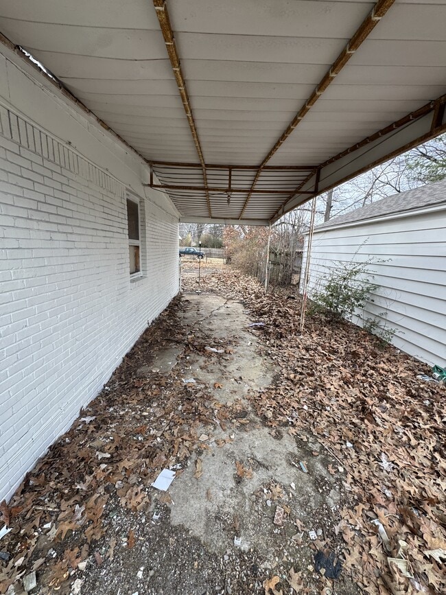 961 N Perkins Rd in Memphis, TN - Building Photo - Building Photo