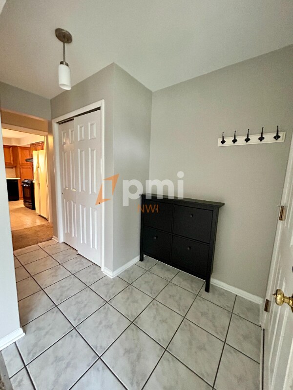 250 Sycamore Ln in Munster, IN - Building Photo - Building Photo