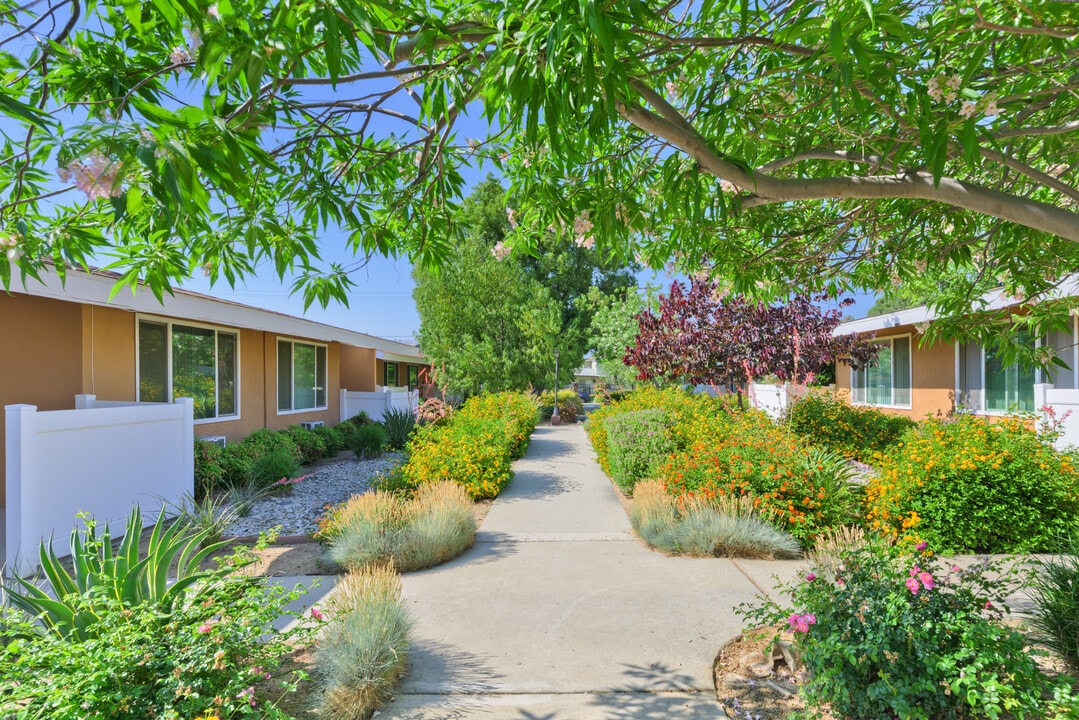 Village Green Apartments in Redlands, CA - Building Photo
