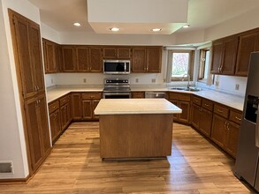S81W17170 Moonlight Ln in Muskego, WI - Building Photo - Building Photo