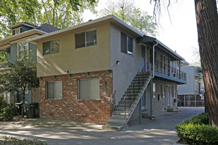 2124 H St Apartments