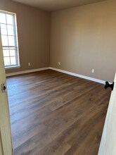 7916 Shannon Ln in North Richland Hills, TX - Foto de edificio - Building Photo