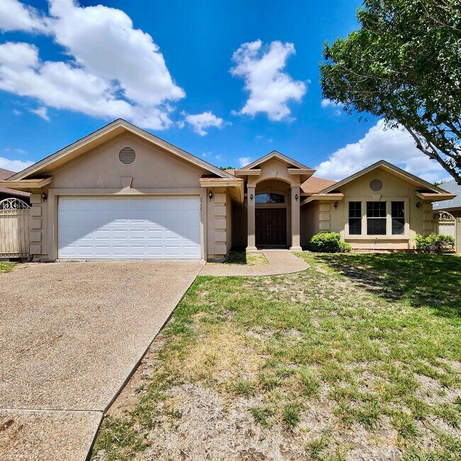 property at 8505 Ficus Cir