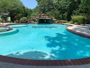 11507 Rolling Green Ct in Hagerstown, MD - Building Photo - Building Photo