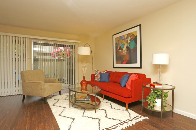 Olive West Apartments in Sunnyvale, CA - Foto de edificio - Interior Photo