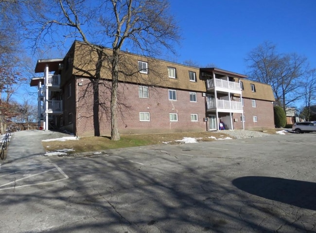 7 Wildwood St