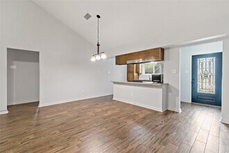 12015 Pompton Dr in Houston, TX - Building Photo - Building Photo