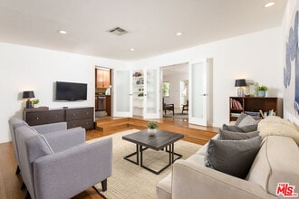 13451 Friar St in Los Angeles, CA - Building Photo - Building Photo