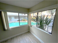 Valley Paradise Apartments in Van Nuys, CA - Building Photo - Building Photo