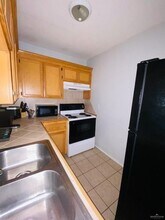 9 S 31st St in McAllen, TX - Building Photo - Building Photo