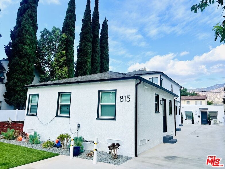 815 W Glenoaks Blvd, Unit D in Glendale, CA - Foto de edificio