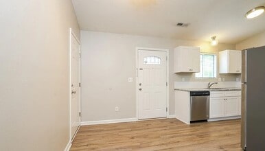 3516 Chelsea Village Ln in Winston-Salem, NC - Building Photo - Building Photo