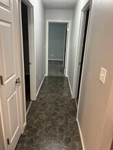 318 Green Meadow Dr in Wautoma, WI - Foto de edificio - Building Photo