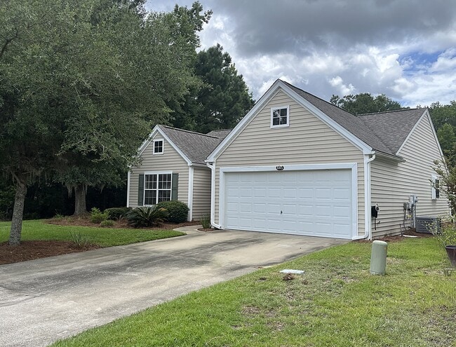485 Live Oak Walk in Bluffton, SC - Building Photo - Building Photo