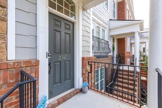 2345 Limehurst Dr in Atlanta, GA - Building Photo - Building Photo