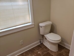 12 Ridgeway Dr in Greenville, SC - Building Photo - Building Photo