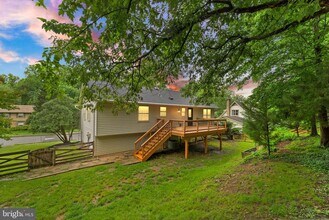 2660 Oakton Glen Dr in Vienna, VA - Building Photo - Building Photo