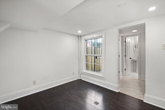 449 Ridge St NW in Washington, DC - Building Photo - Building Photo