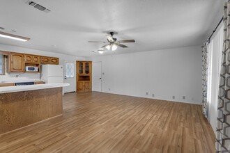 257 Friar Tuck Dr in Gordonville, TX - Building Photo - Building Photo