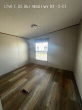 1740 W Business Hwy 83 in Mission, TX - Building Photo - Building Photo
